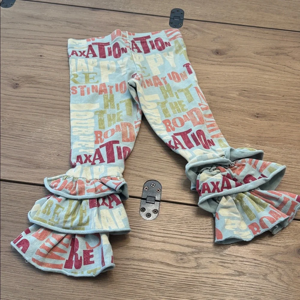 Matilda Jane Road Trip Bennys leggings, Ruffled Size 4